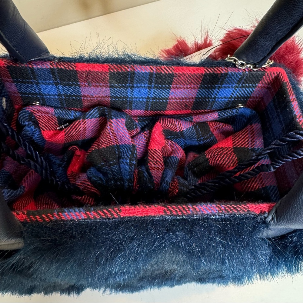 Violet & Brooks Designer Faux Fur Box Style Handbag w/ Snap-in Liner - Picture 6 of 12